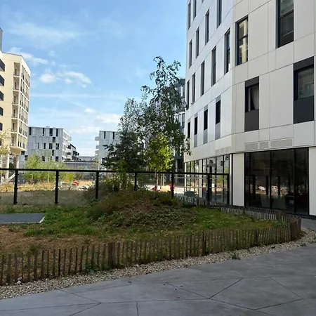 Mendess Apartman Palaiseau